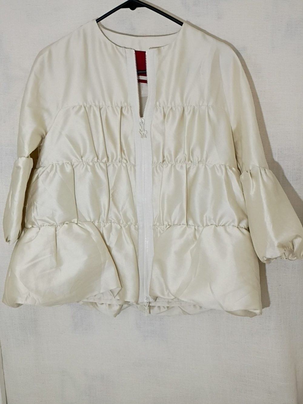 Moncler Cream Puff-Sleeve Puffer Jacket